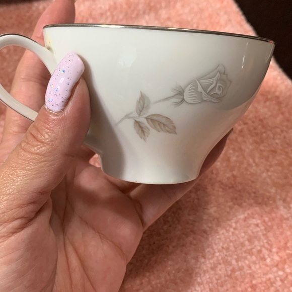 Noritake China Rosay dinner set - Picture 9 of 15